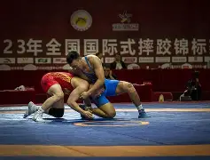  摔跤战鼓擂响 -爱游戏网址