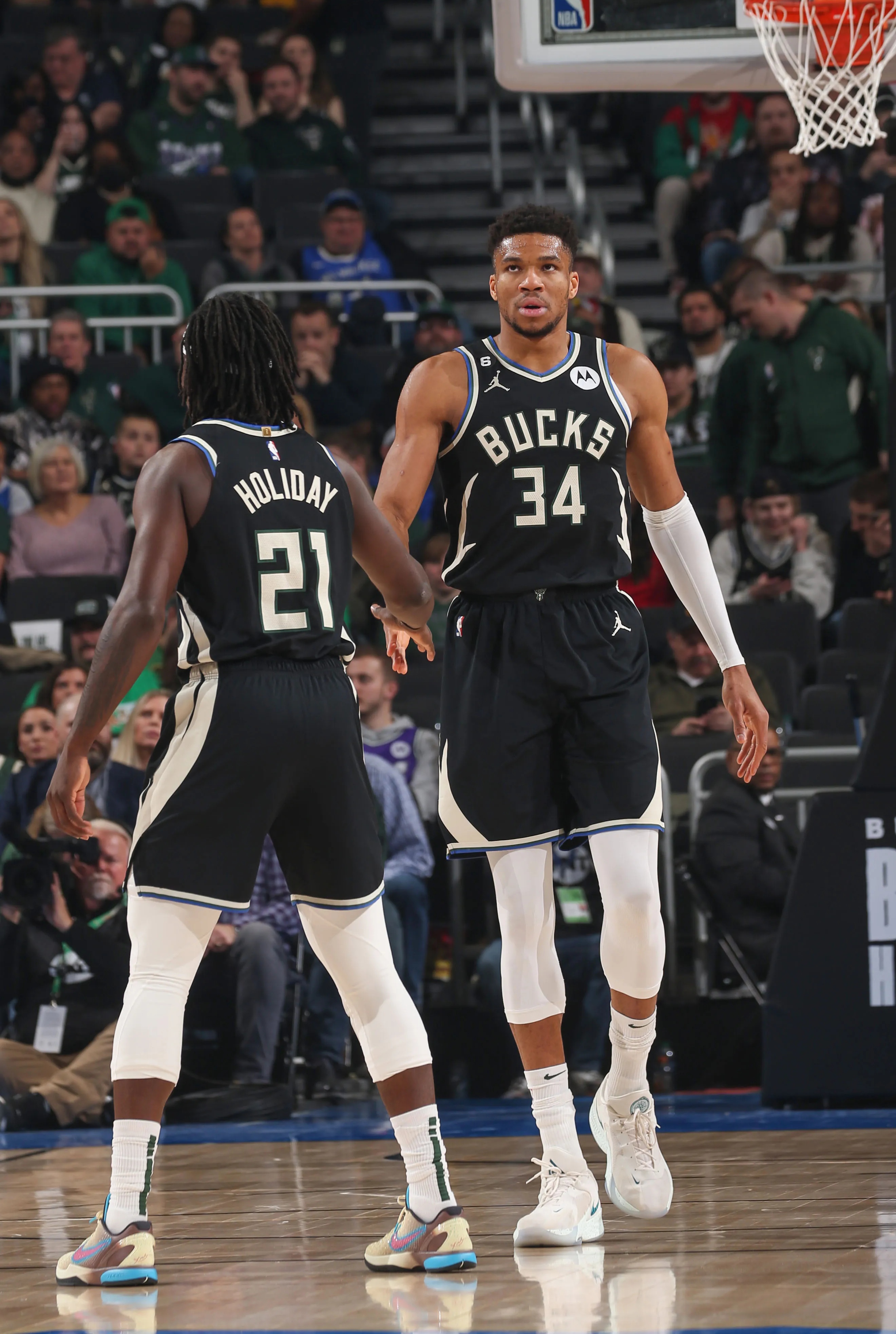 包含NBA总决赛倒计时；密尔沃基雄鹿关键战火线驰援；细节引发关注；压力陡增；医务组通报恢复的词条-爱游戏网页版