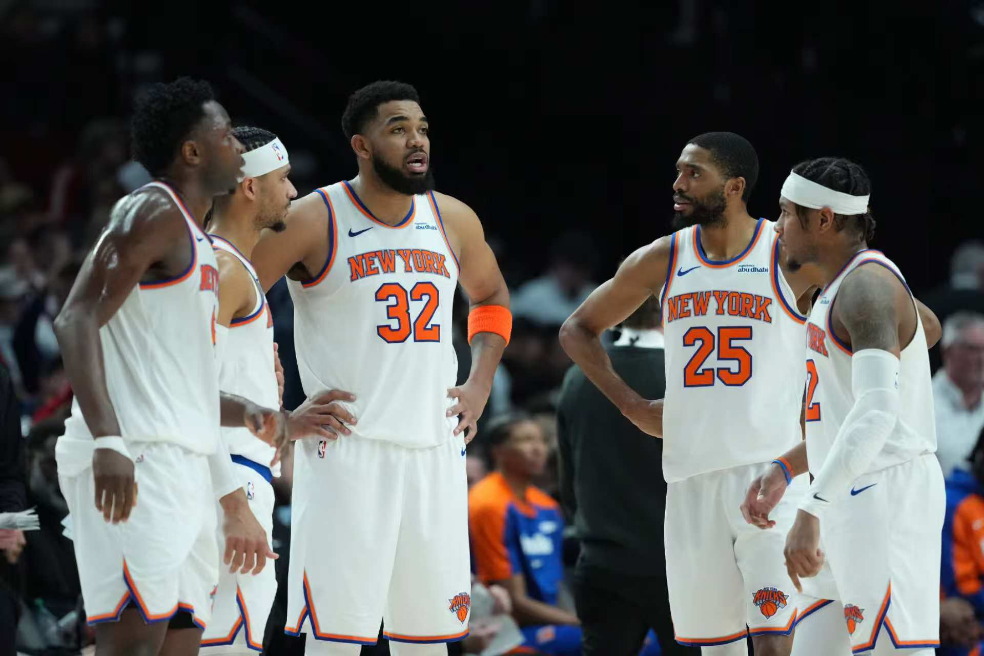 关键时刻纽约尼克斯备战NBA季后赛,战术微调细节曝光,更衣室稳定,训练强度明显提升的简单介绍 关键时刻纽约尼克斯备战NBA季后赛,战术微调细节曝光,更衣室稳定,训练强度明显提升的简单介绍