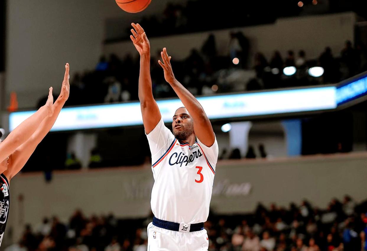 爱游戏网页版 -清晨里尔更衣室发声——足总杯节点到来，目标明确，阵容厚度经受考验的简单介绍