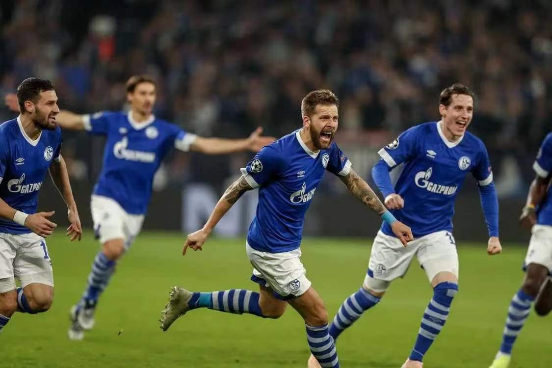 爱游戏app -里程碑夜！武汉三镇战术微调，荷甲冲刺阶段刷纪录，气氛紧张，控场能力受关注的简单介绍